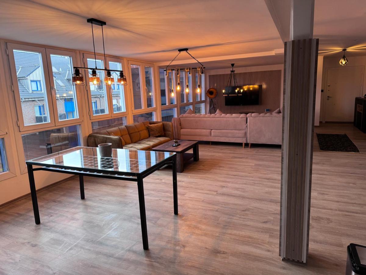 Penthouse Wohnung Ultra Exlusive Дуйсбург Екстер'єр фото