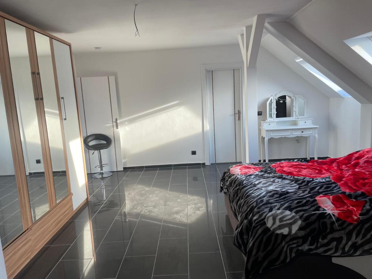 Penthouse Wohnung Ultra Exlusive Дуйсбург Екстер'єр фото